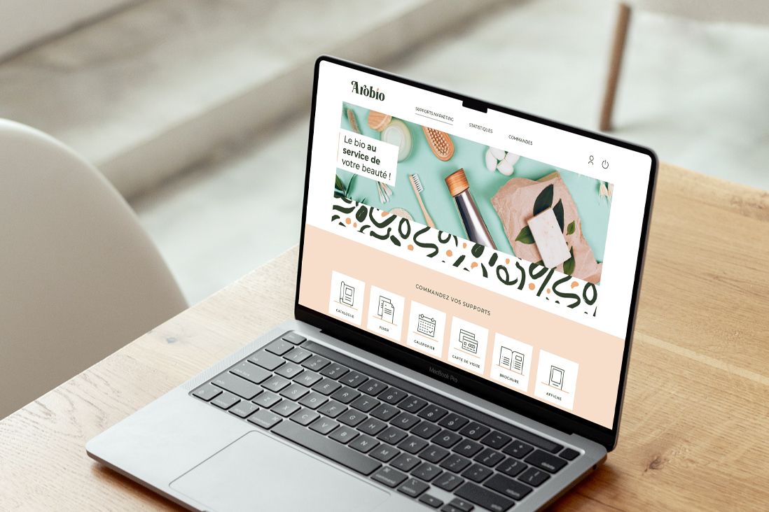 Plateforme de commande de supports de communication personnalisés